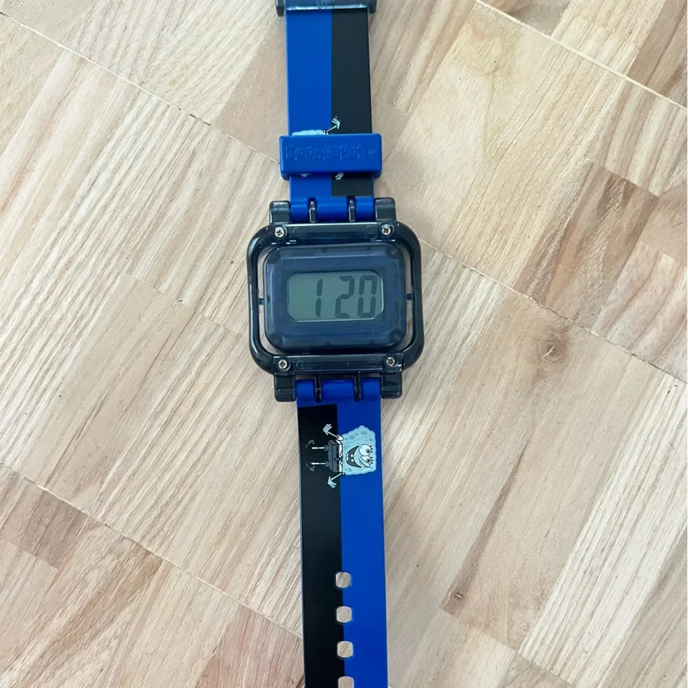 Nickelodeon SpongeBob Square Pants digital watch and tin NEW BATTERY